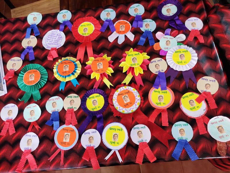 പ്രമാണം:22083september 14-badge making.jpg