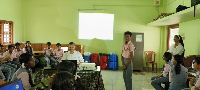 പ്രമാണം:28027 preliminary camp 26 2.jpg