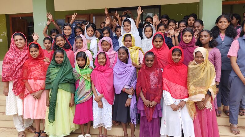 പ്രമാണം:34032 lk malaladay.jpg