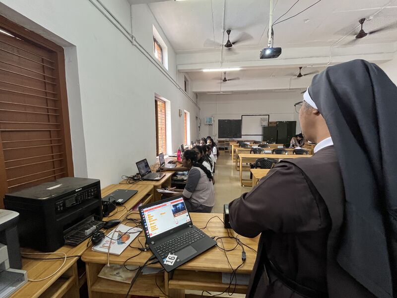 പ്രമാണം:35050 lk9c6.jpg