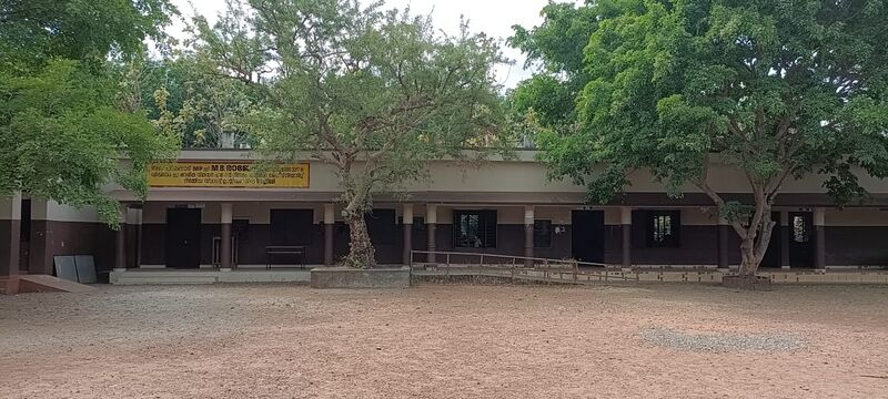 പ്രമാണം:51045 hs.jpg