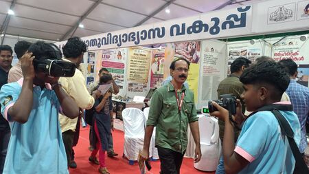 വി ആർ ബോക്സിൽ