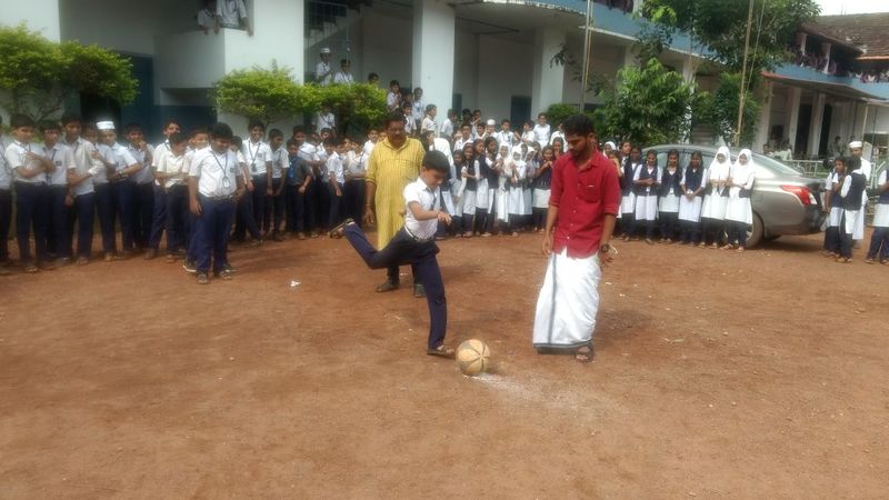 പ്രമാണം:GoalllM.jpeg
