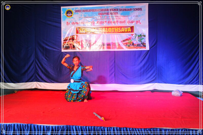 പ്രമാണം:11051SCHOOLKALOTHSAVA20247.jpg