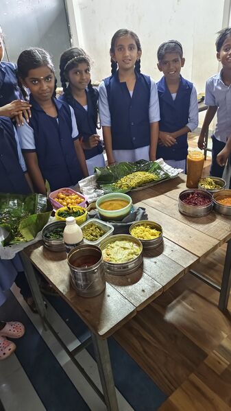 പ്രമാണം:13462 foodplate2.jpg