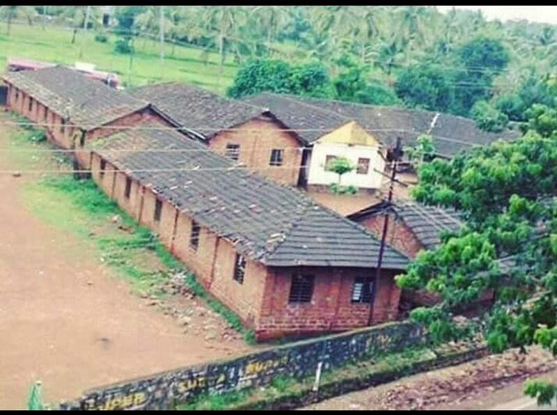 പ്രമാണം:19456 പഴയകെട്ടിടം 1.jpeg