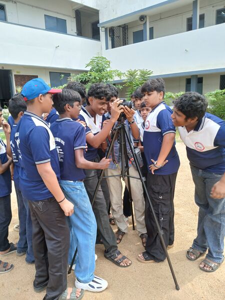 പ്രമാണം:21060-lk media camp 4.jpg