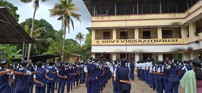 പ്രമാണം:25072GHSK hindi dinacharanam2.jpg