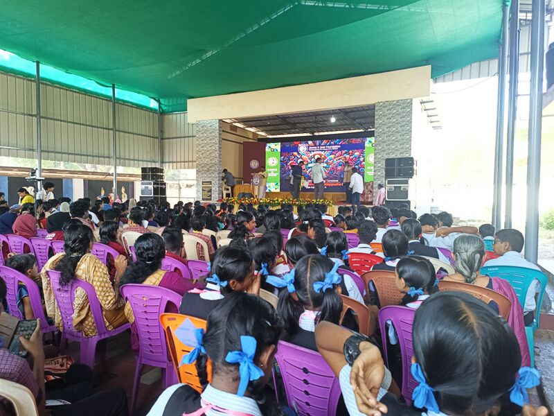 പ്രമാണം:34046 kn2.jpg