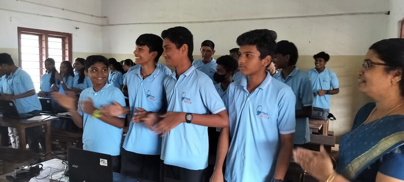 പ്രമാണം:35025-schoolcamp1.jpg