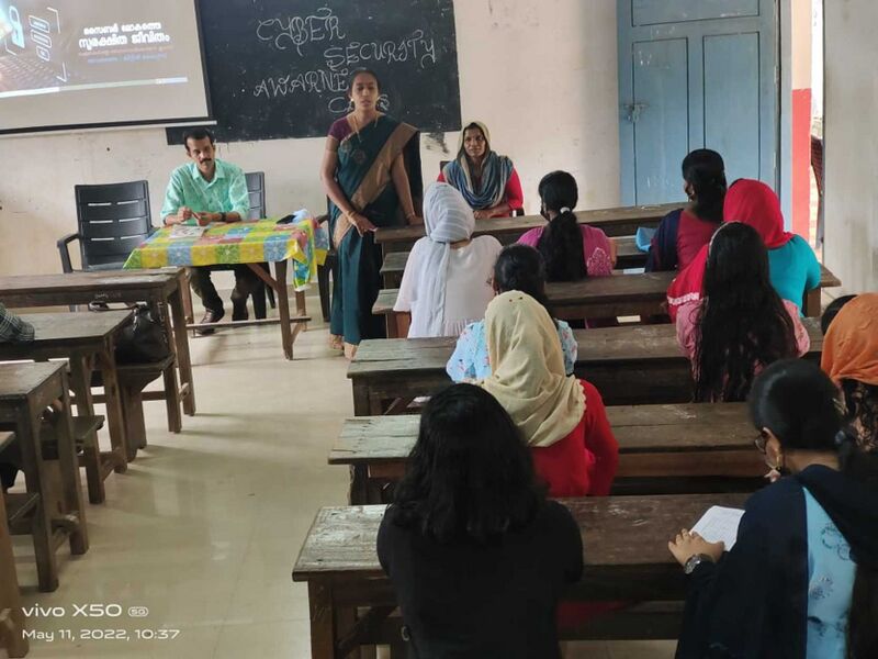 പ്രമാണം:40045-KLM-LKCS22-1 - CPHSS KUTTIKKADU.jpg