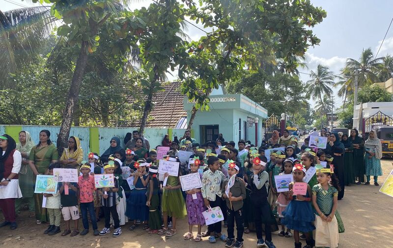 പ്രമാണം:43062 ev7.jpg