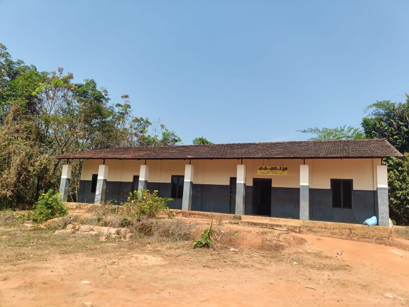 പ്രമാണം:48457 school2.jpeg