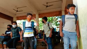 BS21 KNR 13087 3.jpg