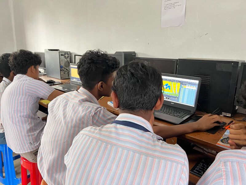 പ്രമാണം:Schol camp.jpg