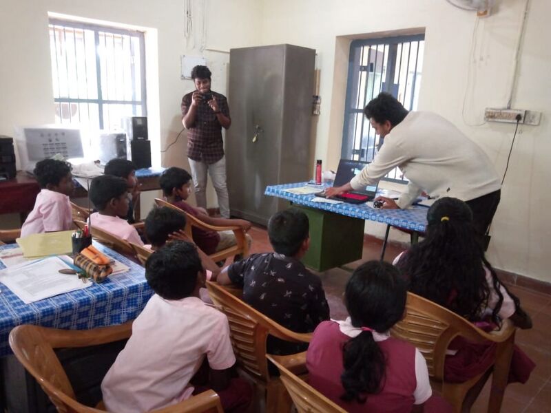 പ്രമാണം:Solar system 1.jpeg