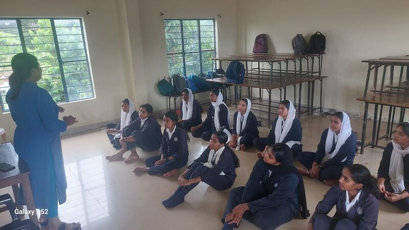 പ്രമാണം:YOGA 1.jpg