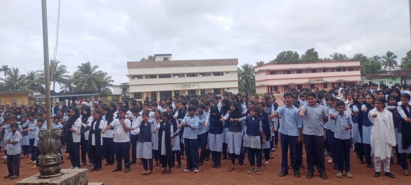 പ്രമാണം:11050-Freedom Day.jpg