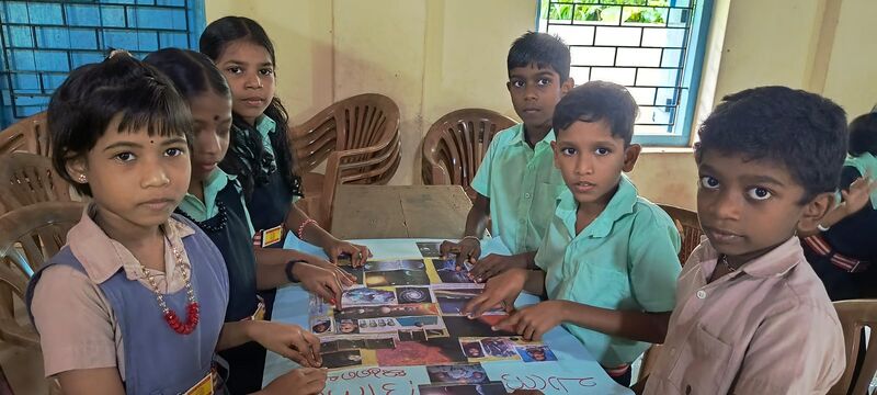 പ്രമാണം:13444 MOONDAY24 KNR.jpg