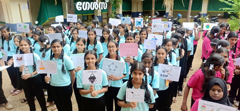 പ്രമാണം:21026 freedomfest 1.jpg