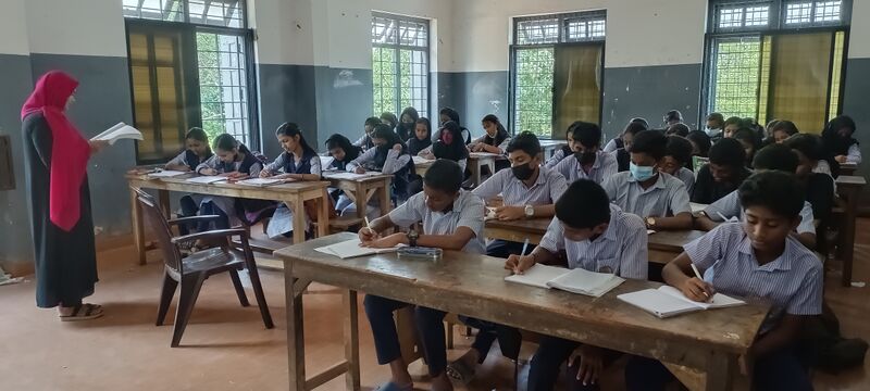 പ്രമാണം:21104 TALENT TEST.jpg