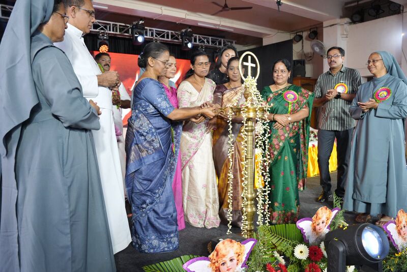 പ്രമാണം:22053 2026 വാർഷികാഘോഷം.jpg