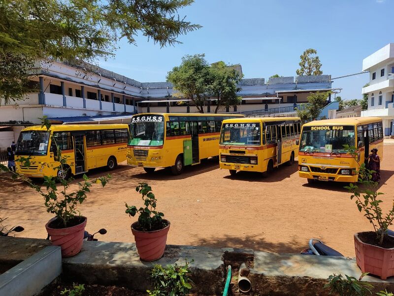 പ്രമാണം:22076 schoolbus.jpeg
