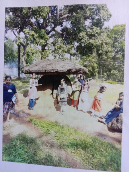 പ്രമാണം:24360-KUDA KAL.jpg