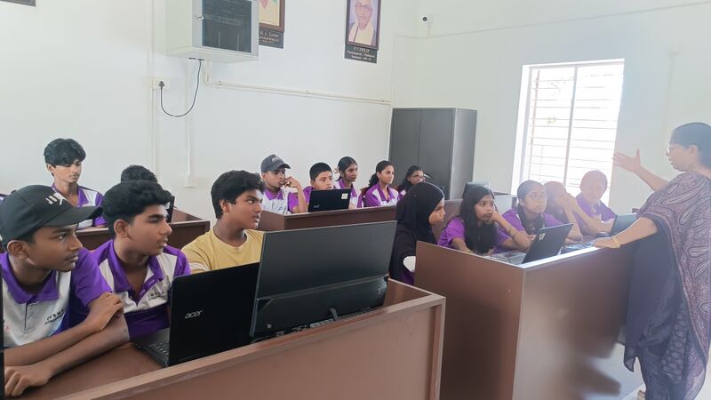 പ്രമാണം:36057 camp3.jpg