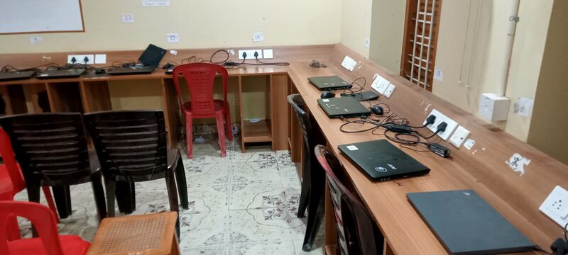 പ്രമാണം:43002-Hightech Lab9.jpg