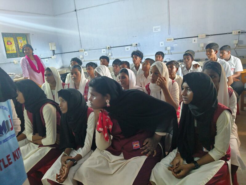 പ്രമാണം:43062 f5.jpg