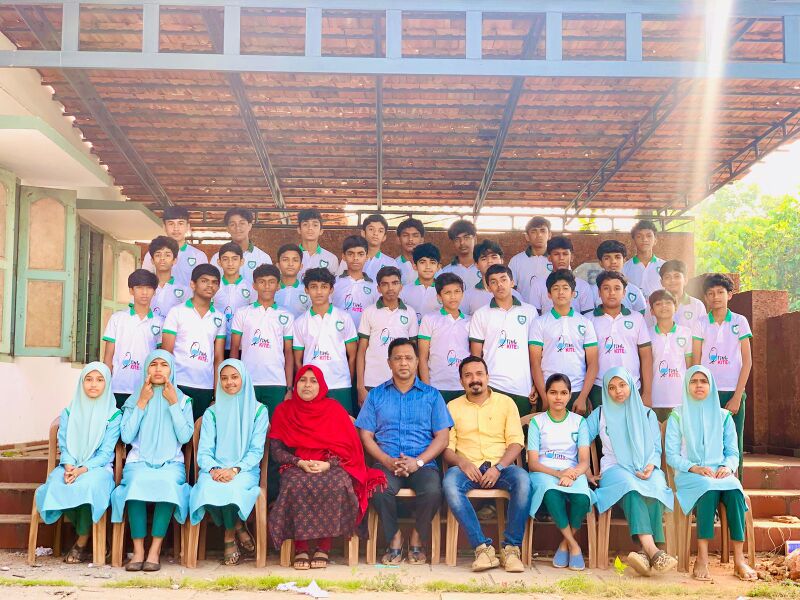 പ്രമാണം:47068 batch 2023-25.jpeg