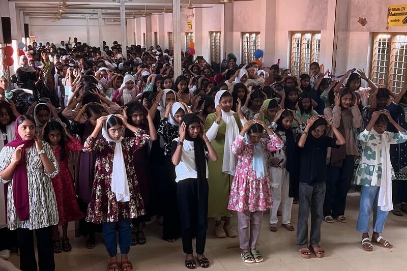 പ്രമാണം:48081-zumba dance 2025.jpg