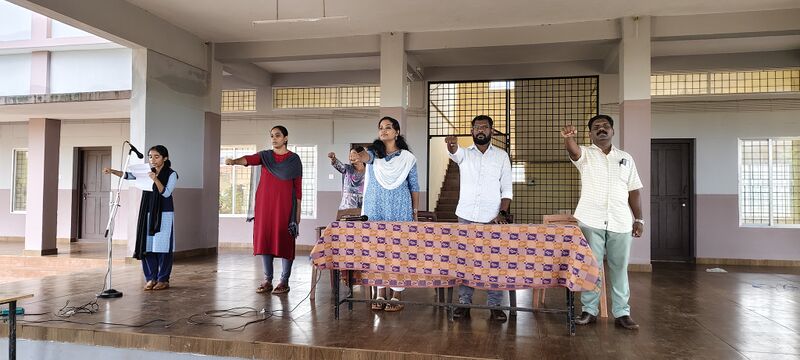 പ്രമാണം:11074 readingday Ghsk2025.jpg