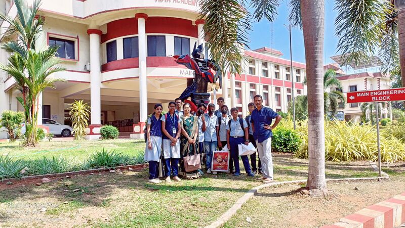 പ്രമാണം:22071 TSR SCIENCE MATHS.jpg