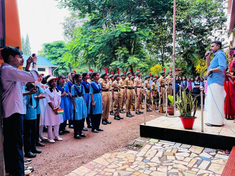 പ്രമാണം:40022 AUG15.jpg