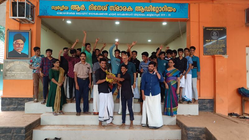 പ്രമാണം:42024 onam61.jpg