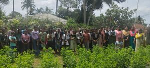 42042 UP FIELD TRIP02.jpg