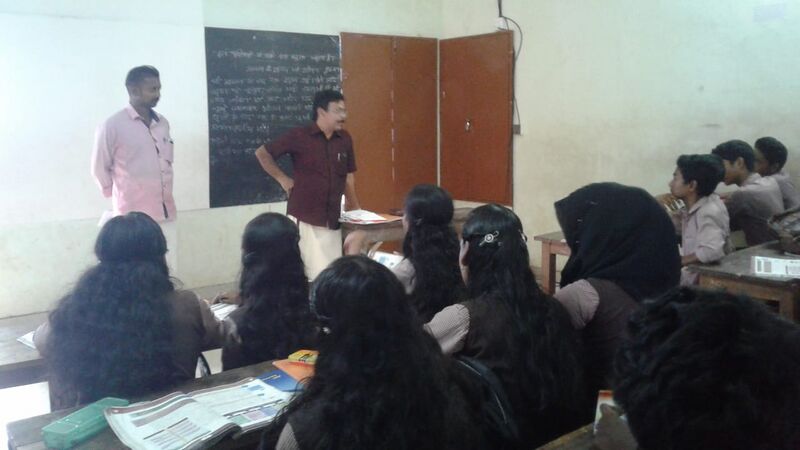 പ്രമാണം:44055 PTA monitoring manikantan.jpg