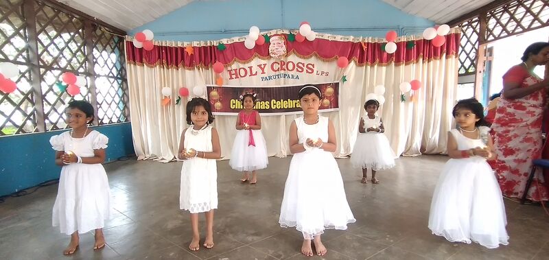 പ്രമാണം:Christmas Celebration 7.jpg