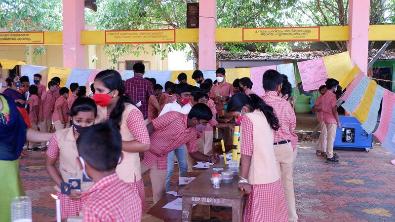 പ്രമാണം:SD 6.resized.JPG