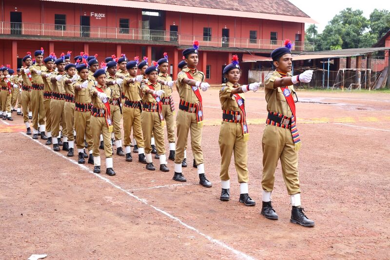 പ്രമാണം:SPC cadets passing out ceremony.jpg