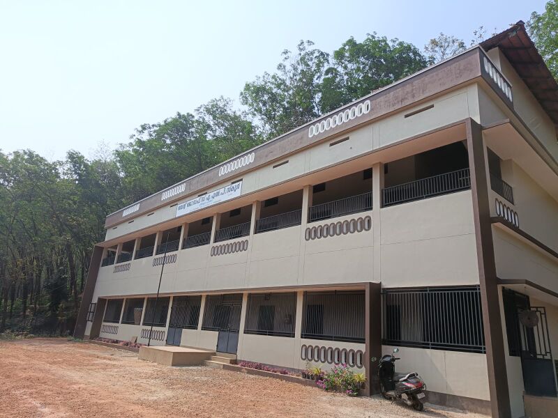 പ്രമാണം:18543 St Joseph LPS Pandhalur.jpeg