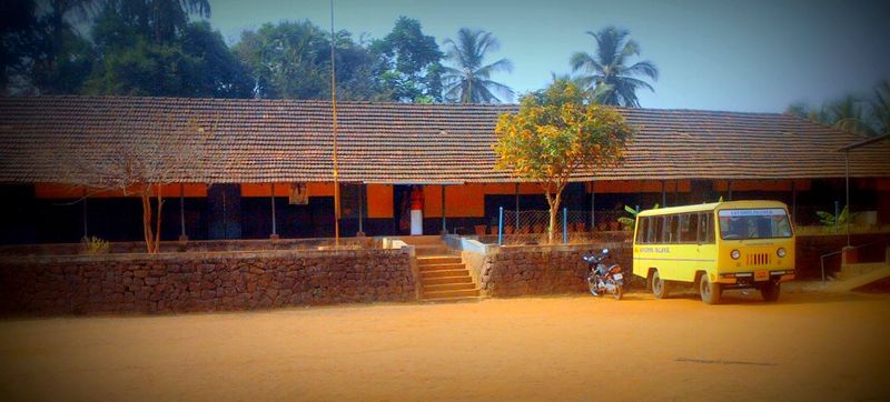 പ്രമാണം:24670-pallikkalaups.jpg