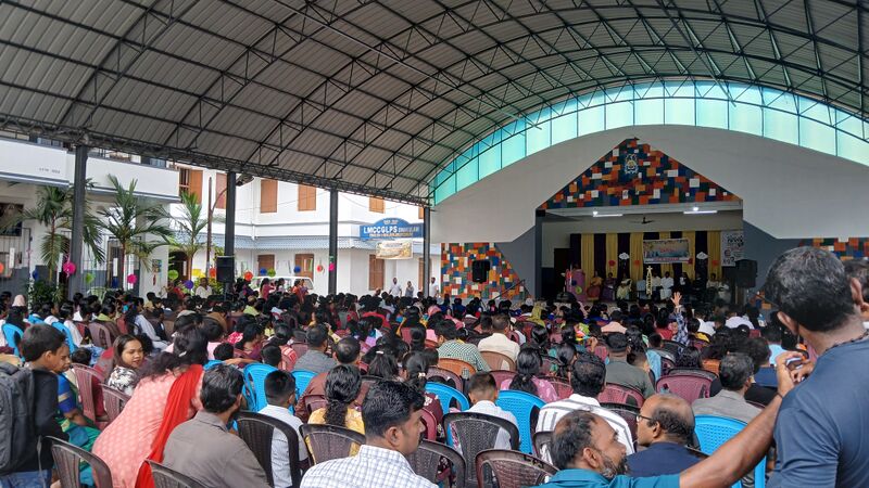 പ്രമാണം:26036 pravesanolsavam 3.jpg