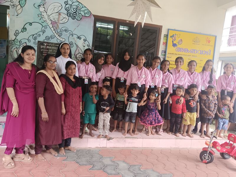 പ്രമാണം:29040-Little Kites Anganvadi Visit-1.jpg