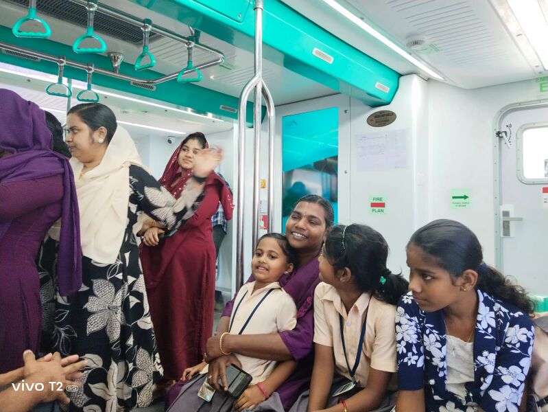 പ്രമാണം:29228 TU3.jpg