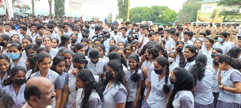 പ്രമാണം:33056 cvananthabose 1.jpeg