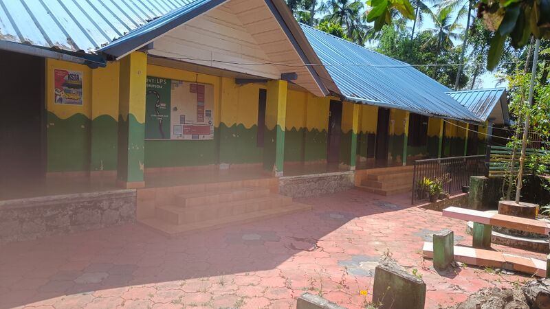 പ്രമാണം:42614- mainbuilding.jpg