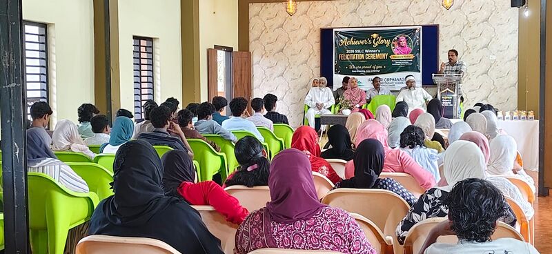പ്രമാണം:Aa45be9f-bf53-4021-a21c-218cf373d546.jpg